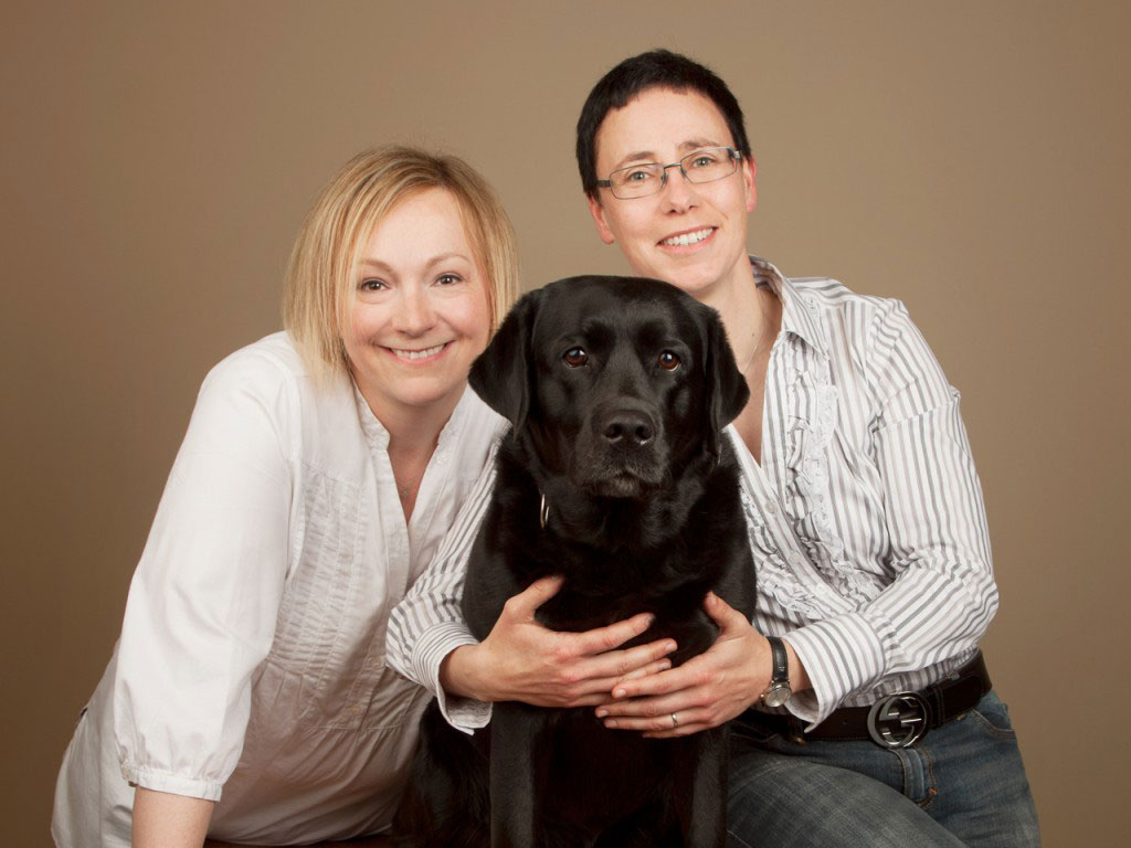 Office Management Bärbel Gleich, Kanzlei-Hund Mackenzie und Rechtsanwältin Kerstin Titze