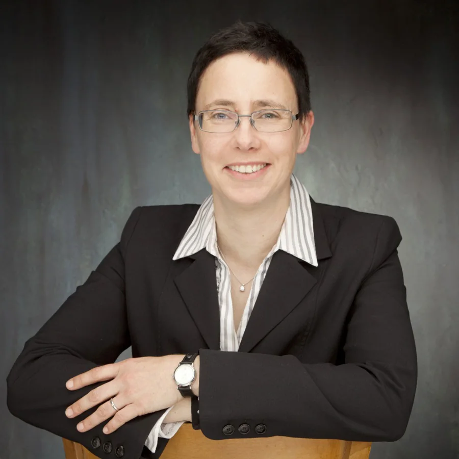 Portrait von Rechtsanwältin Kerstin Titze